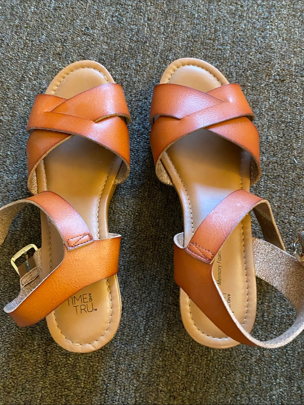 BRAND NEW WOMENS SANDAL HEELS